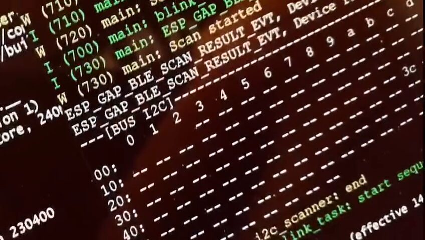 Terminale con il log del firmware: scansione Bluetooth LE e scansione del bus I2C